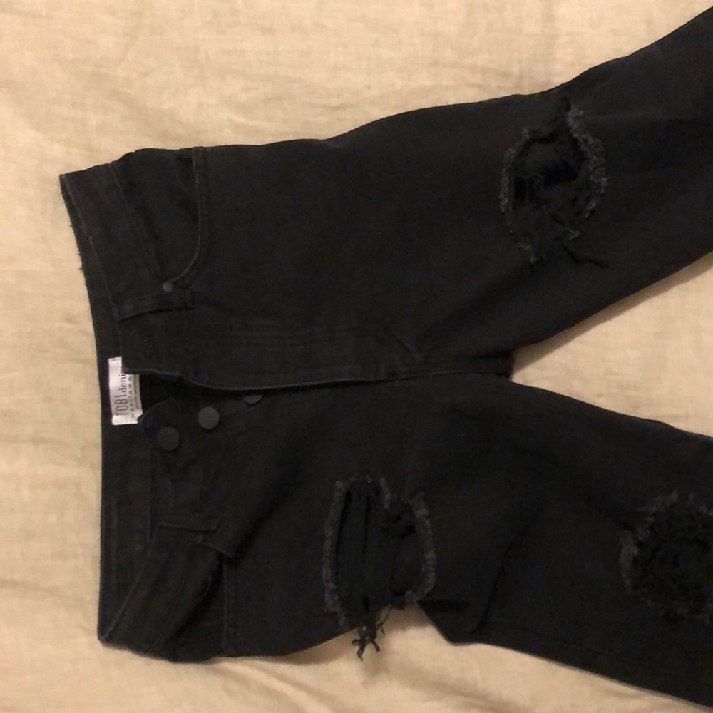 Tobi Ripped Black Jeans - Picture 2 of 3